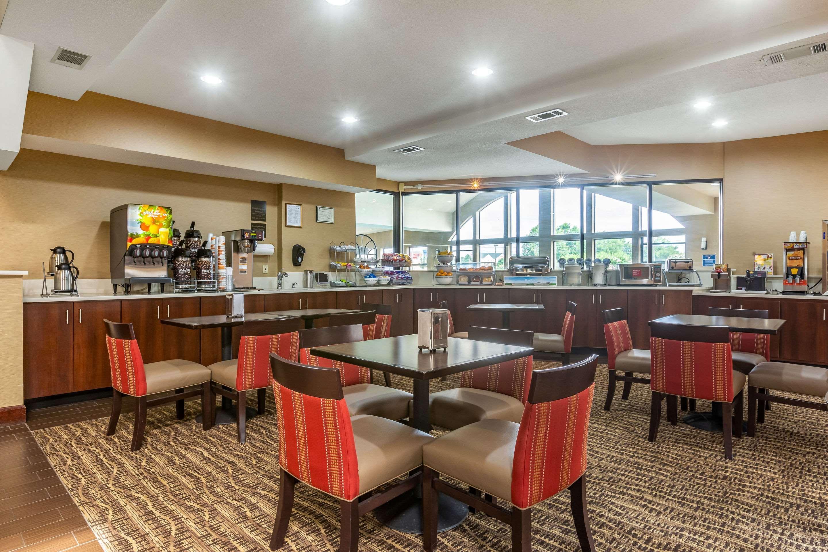Comfort Suites Near Robins Air Force Base Warner Robins Buitenkant foto