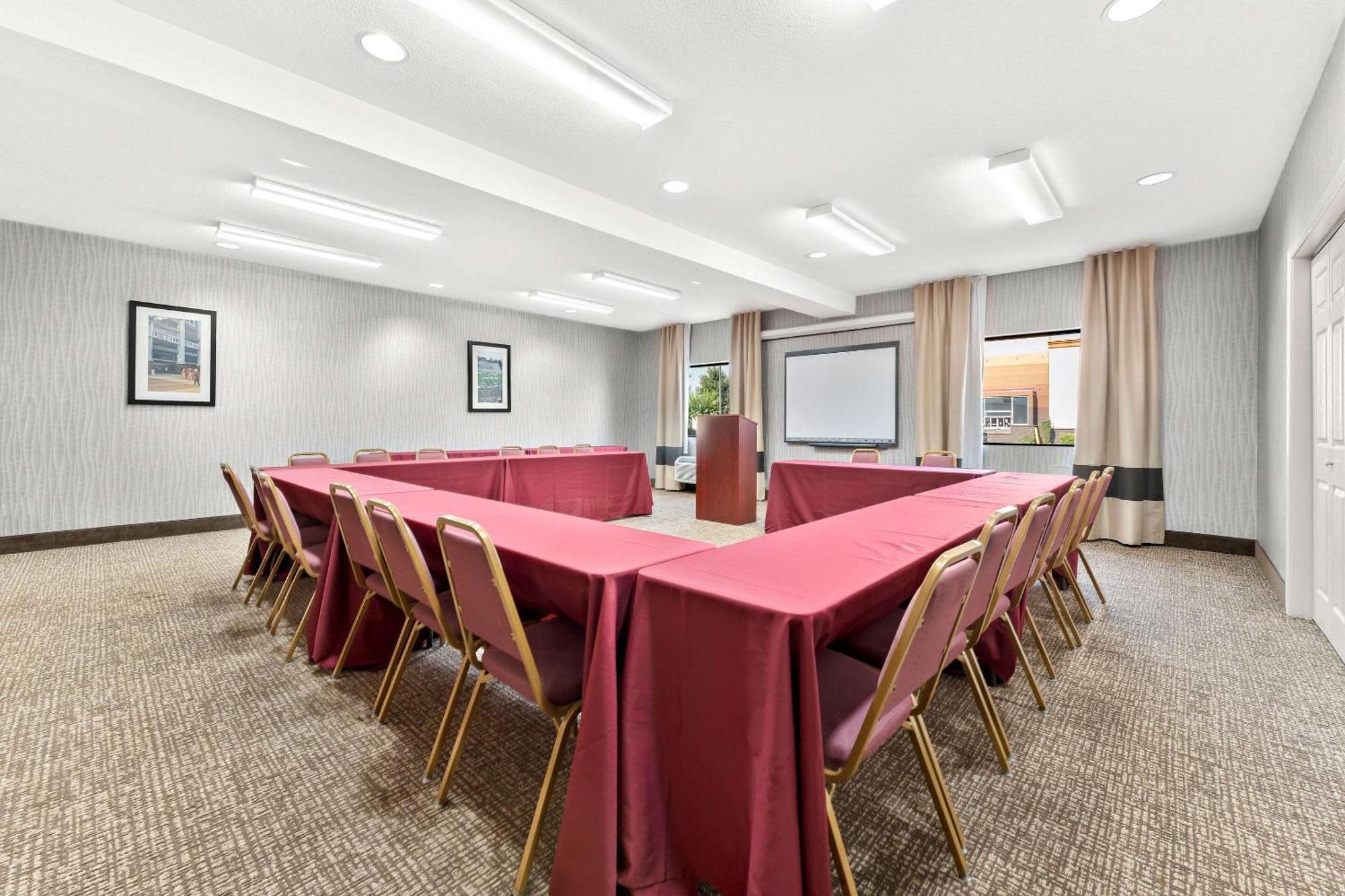 Comfort Suites Near Robins Air Force Base Warner Robins Buitenkant foto