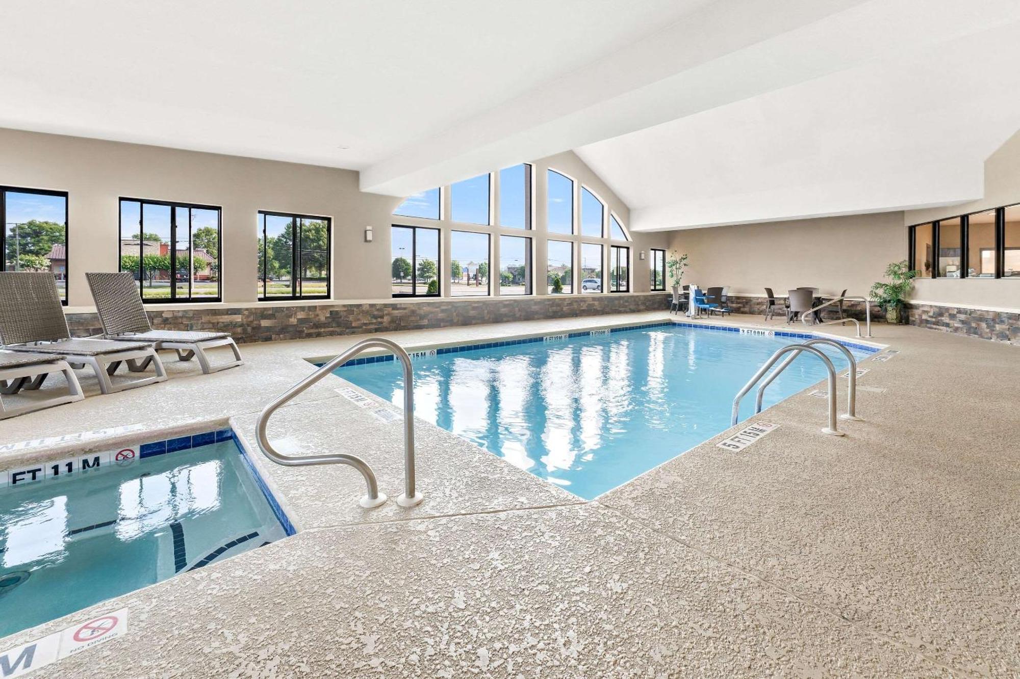 Comfort Suites Near Robins Air Force Base Warner Robins Buitenkant foto