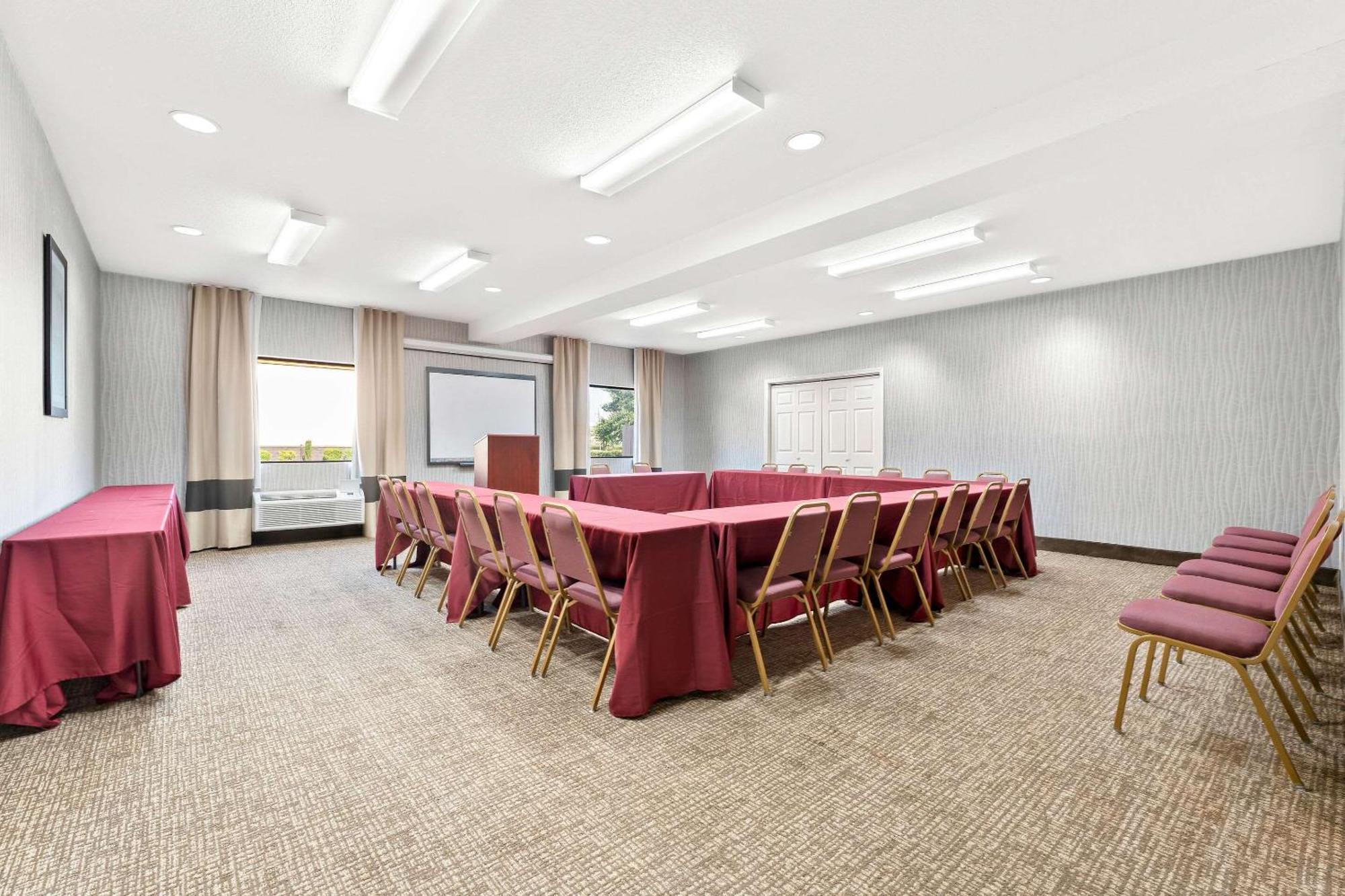 Comfort Suites Near Robins Air Force Base Warner Robins Buitenkant foto